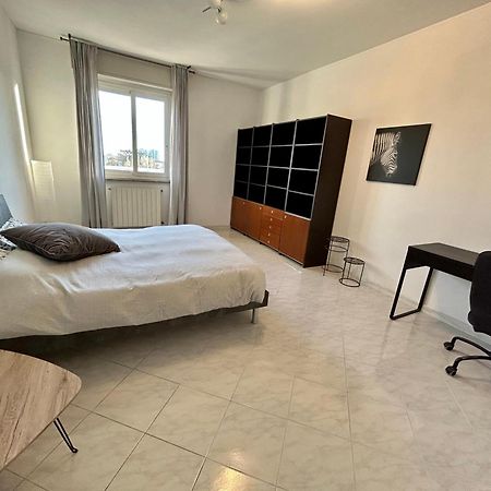 Lmhouse Lägenhet Arma di Taggia Exteriör bild